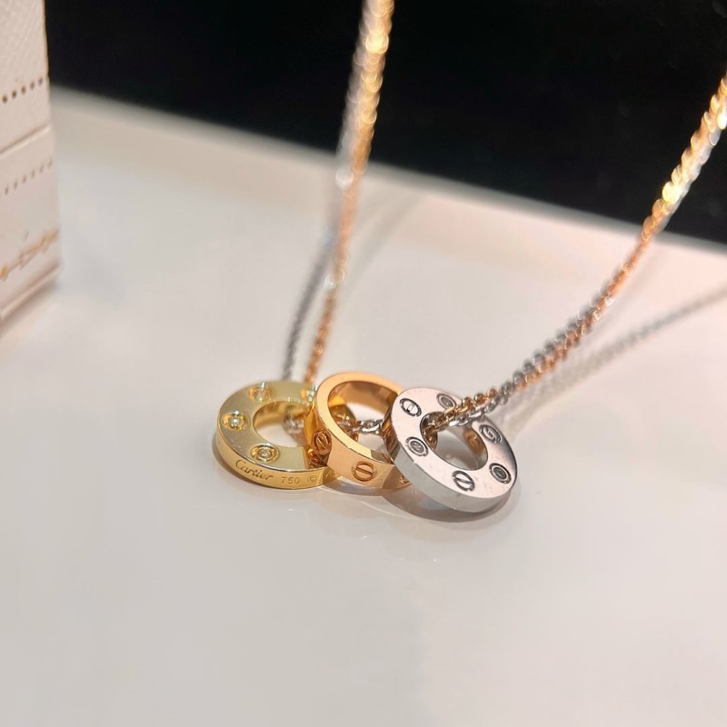 Ca*t*er necklaces